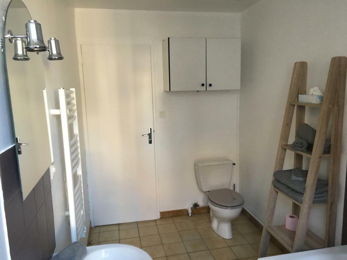 Charmant T2 Rdc Dans Residence Avec Parc Arbore Saint-Pierre-le-Moutier Bagian luar foto