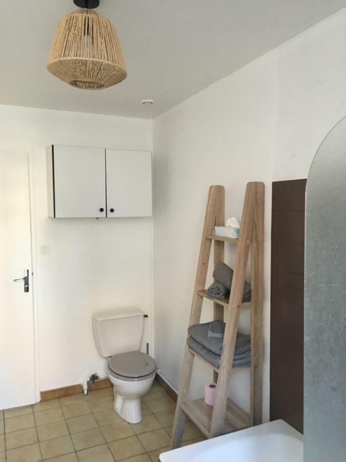 Charmant T2 Rdc Dans Residence Avec Parc Arbore Saint-Pierre-le-Moutier Bagian luar foto